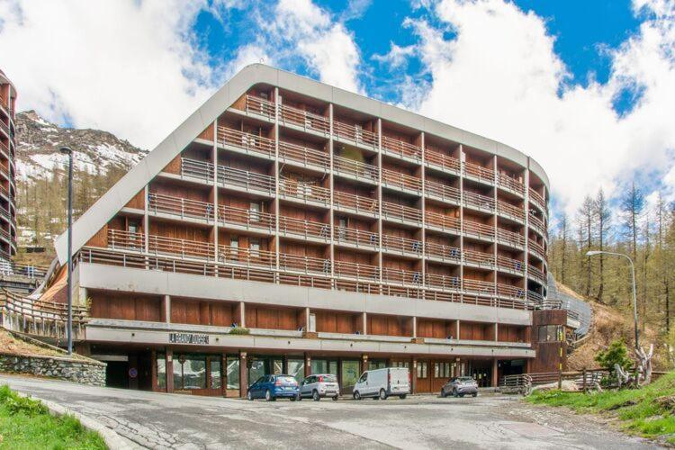 Appartamento Moderno Sulle Piste Бройл-Червиня Екстериор снимка
